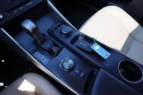 2016 Lexus IS 200t
