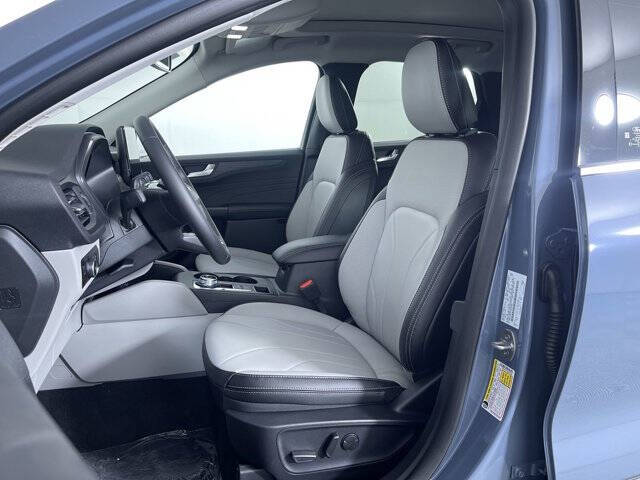 2026 Ford Escape Platinum