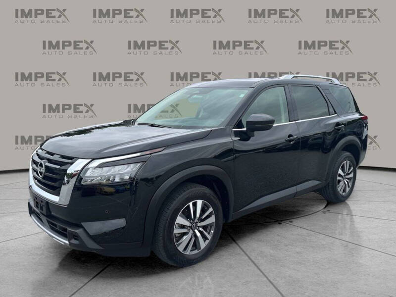 2025 Nissan Pathfinder SL