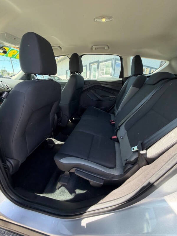 2016 Ford Escape S