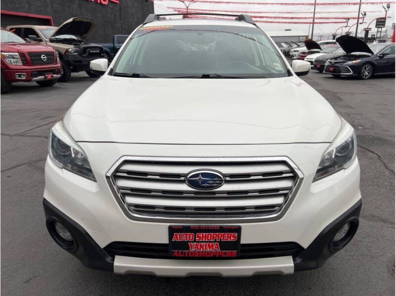 2015 Subaru Outback Limited photo 2