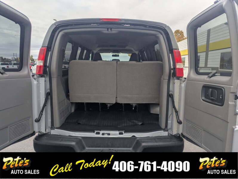 2017 Chevrolet Express LS 2500