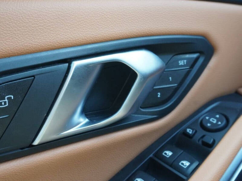 2024 BMW 3 Series 330i