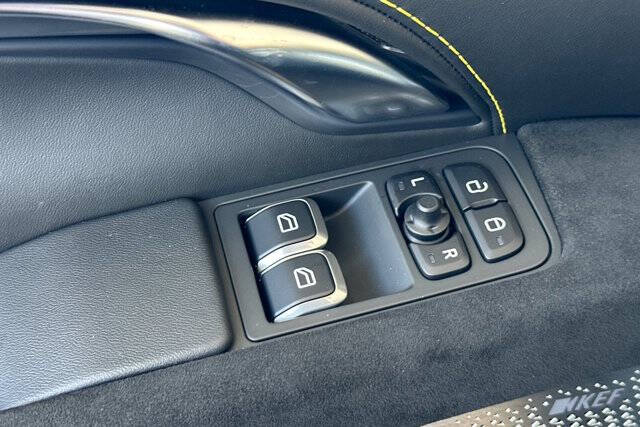 2025 Lotus Emira V6 Base