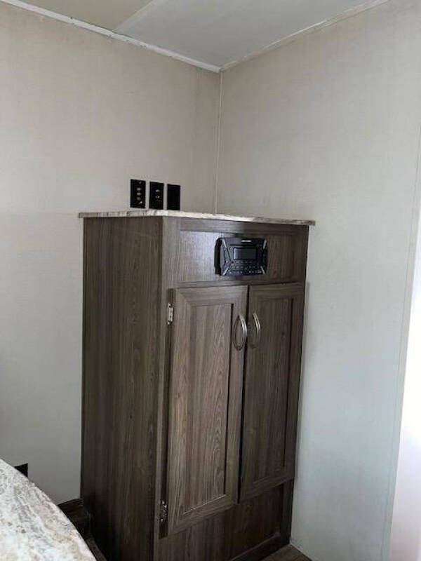 2021 Chinook RV Dream 178RD