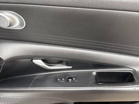 2022 Hyundai Elantra