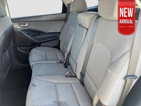 2016 Hyundai Santa Fe SE