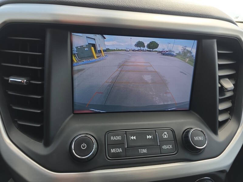 2019 GMC Acadia SLT-1