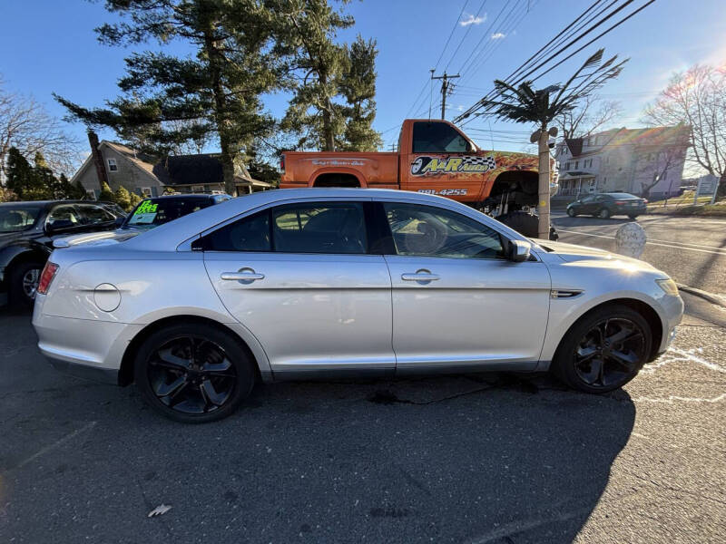 2010 Ford Taurus SHO