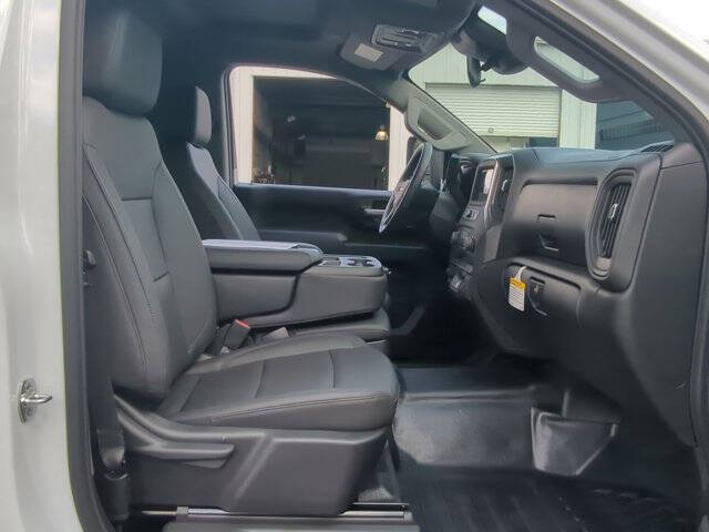 2025 Chevrolet Silverado 3500HD CC