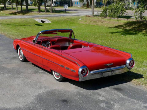 1962 Ford Thunderbird