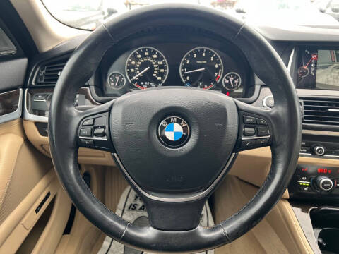 2015 BMW 5 Series 528i xDrive