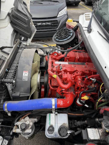 2022 Freightliner M2 106