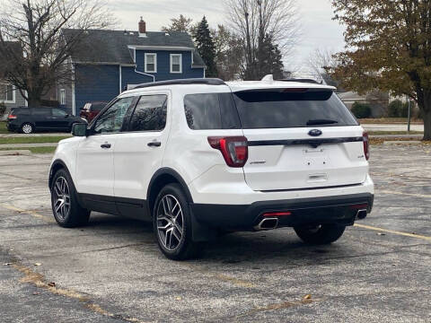 2017 Ford Explorer Sport