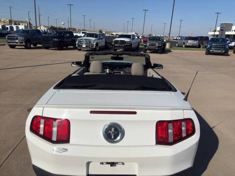 2010 Ford Mustang V6