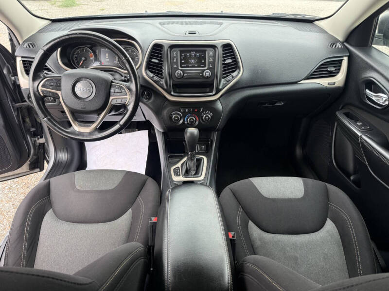 2016 Jeep Cherokee Sport Altitude