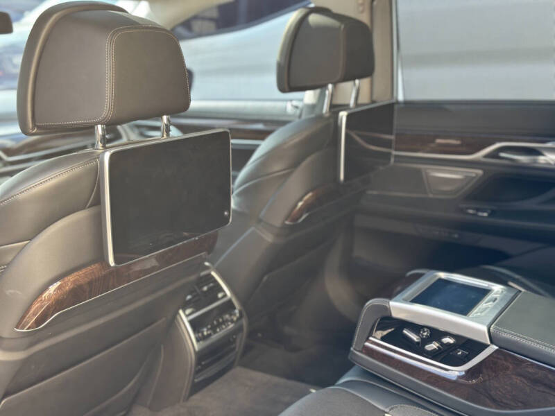 2020 BMW 7 Series M760i xDrive