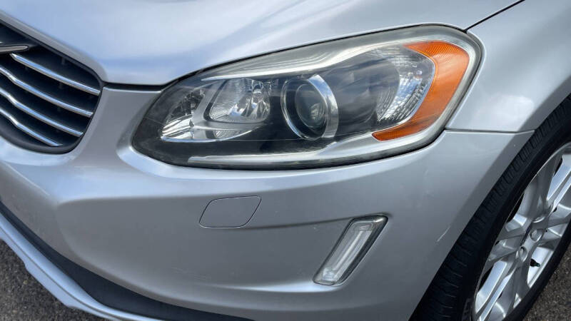 2016 Volvo XC60 T5 Drive-E Platinum