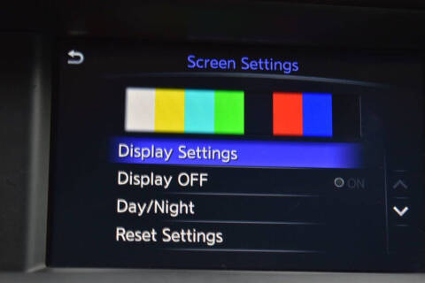2017 Infiniti QX30 Luxury
