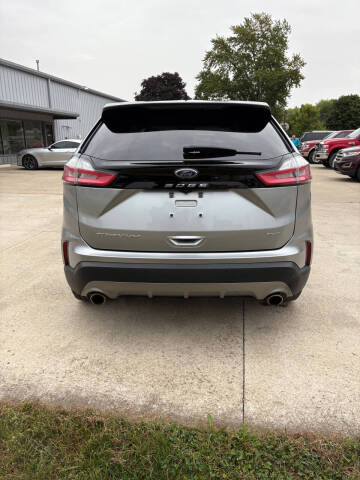 2022 Ford Edge Titanium
