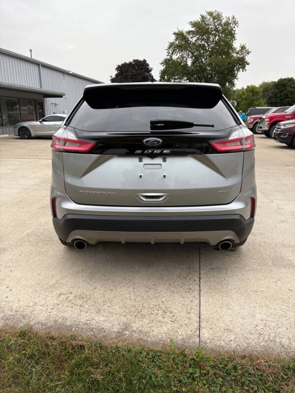 2022 Ford Edge Titanium