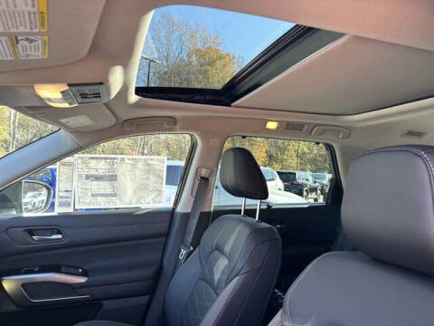 2025 Nissan Pathfinder Platinum