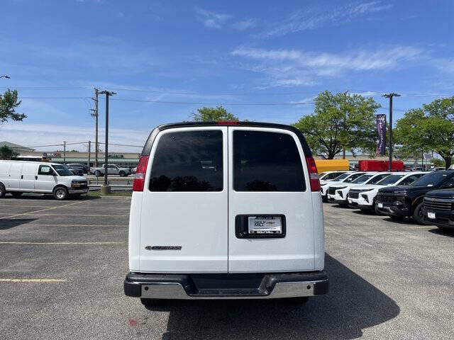 2026 Chevrolet Express LT 3500