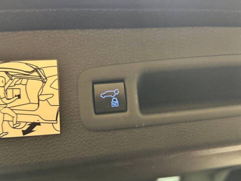 2023 Toyota Sienna Platinum 7-Passenger