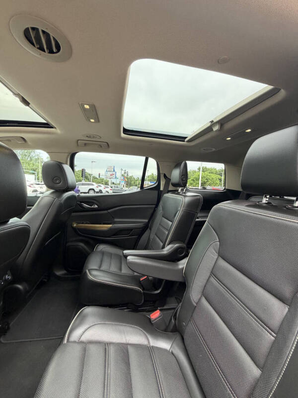 2017 GMC Acadia Denali