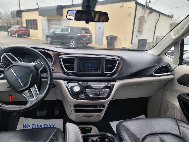 2018 Chrysler Pacifica Touring L