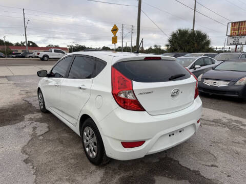 2015 Hyundai Accent GS