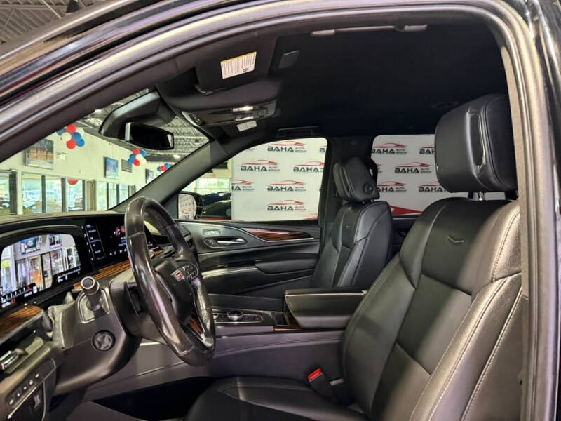 2023 Cadillac Escalade Luxury