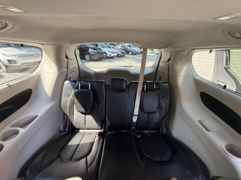 2019 Chrysler Pacifica Touring L