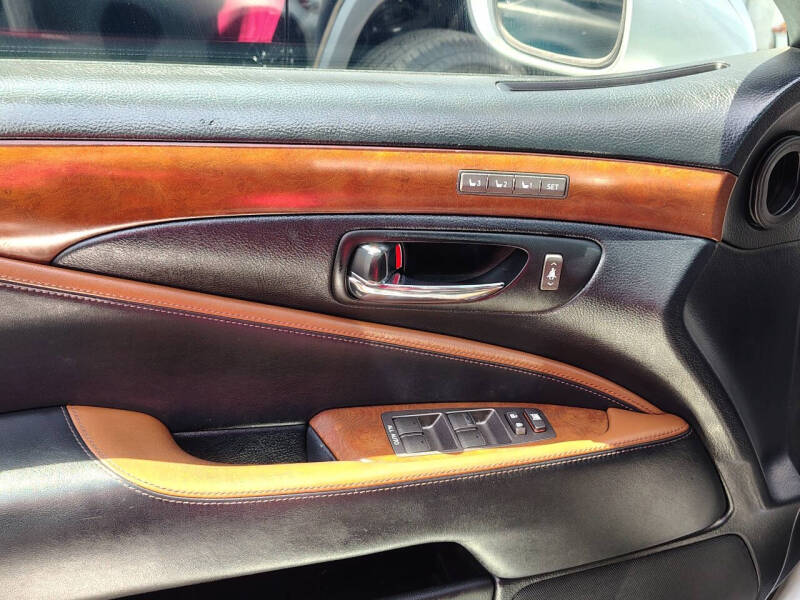 2010 Lexus LS 460