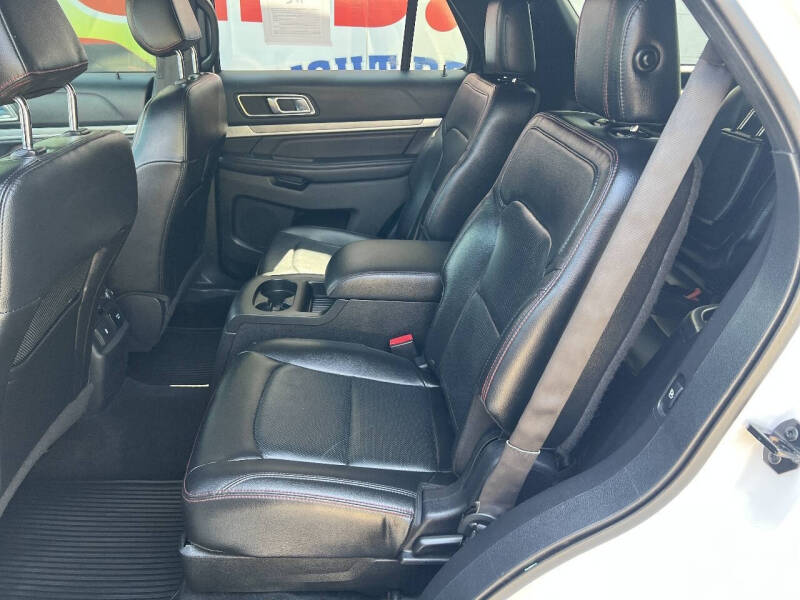 2016 Ford Explorer Sport