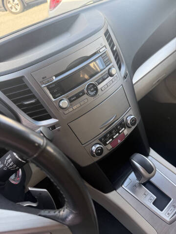 2011 Subaru Outback 2.5i Premium