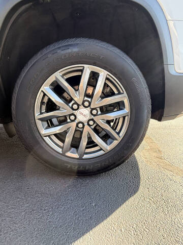 2017 GMC Acadia SLT-1