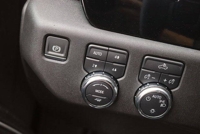 2025 GMC Sierra 1500 SLE