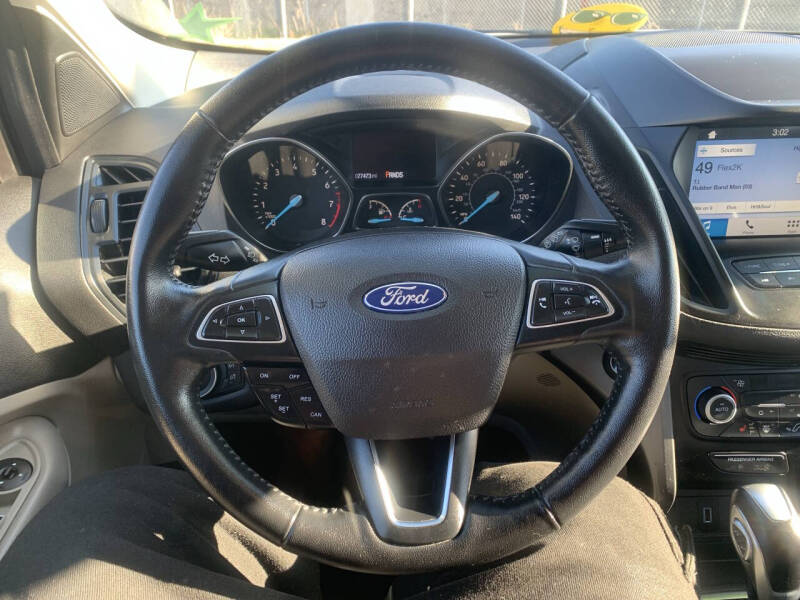 2019 Ford Escape SEL