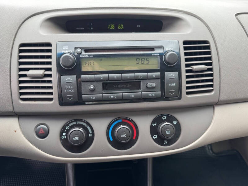 2003 Toyota Camry LE