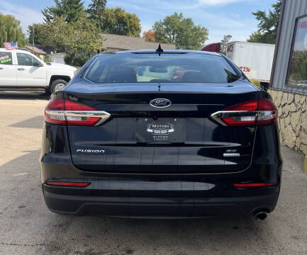 2020 Ford Fusion SE