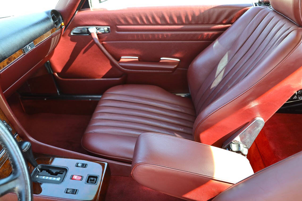 1986 Mercedes-Benz 560-Class for sale at DE AUTOS INC in San Juan Capistrano, CA