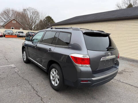 2013 Toyota Highlander SE