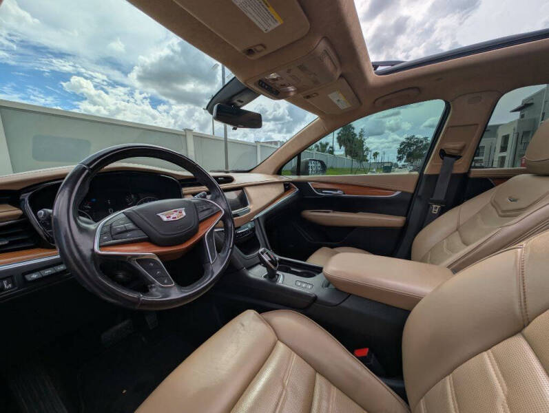 2018 Cadillac XT5 Platinum