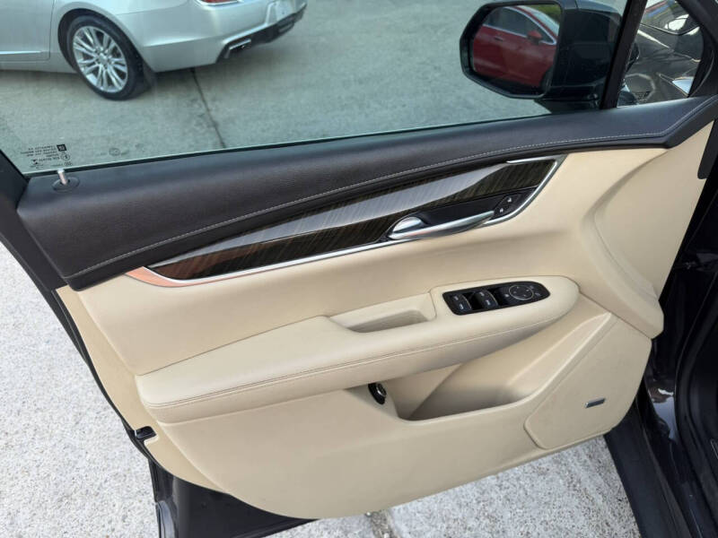 2017 Cadillac XT5