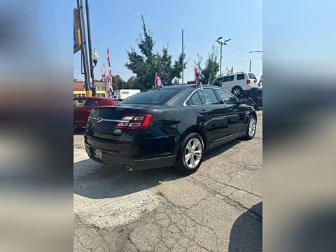 2014 Ford Taurus SEL