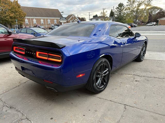 2019 Dodge Challenger SXT