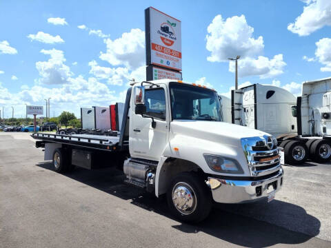 2014 Hino 258