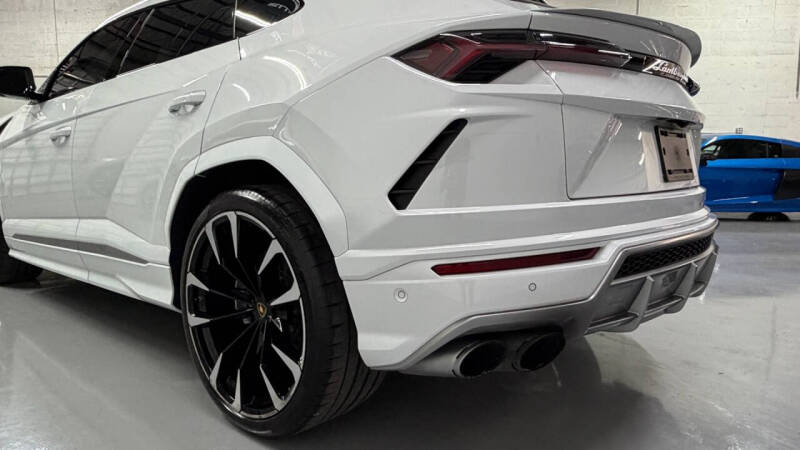 2020 Lamborghini Urus