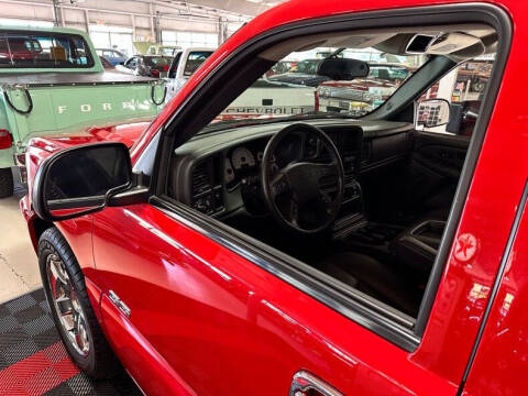 2004 Chevrolet Silverado 1500 SS